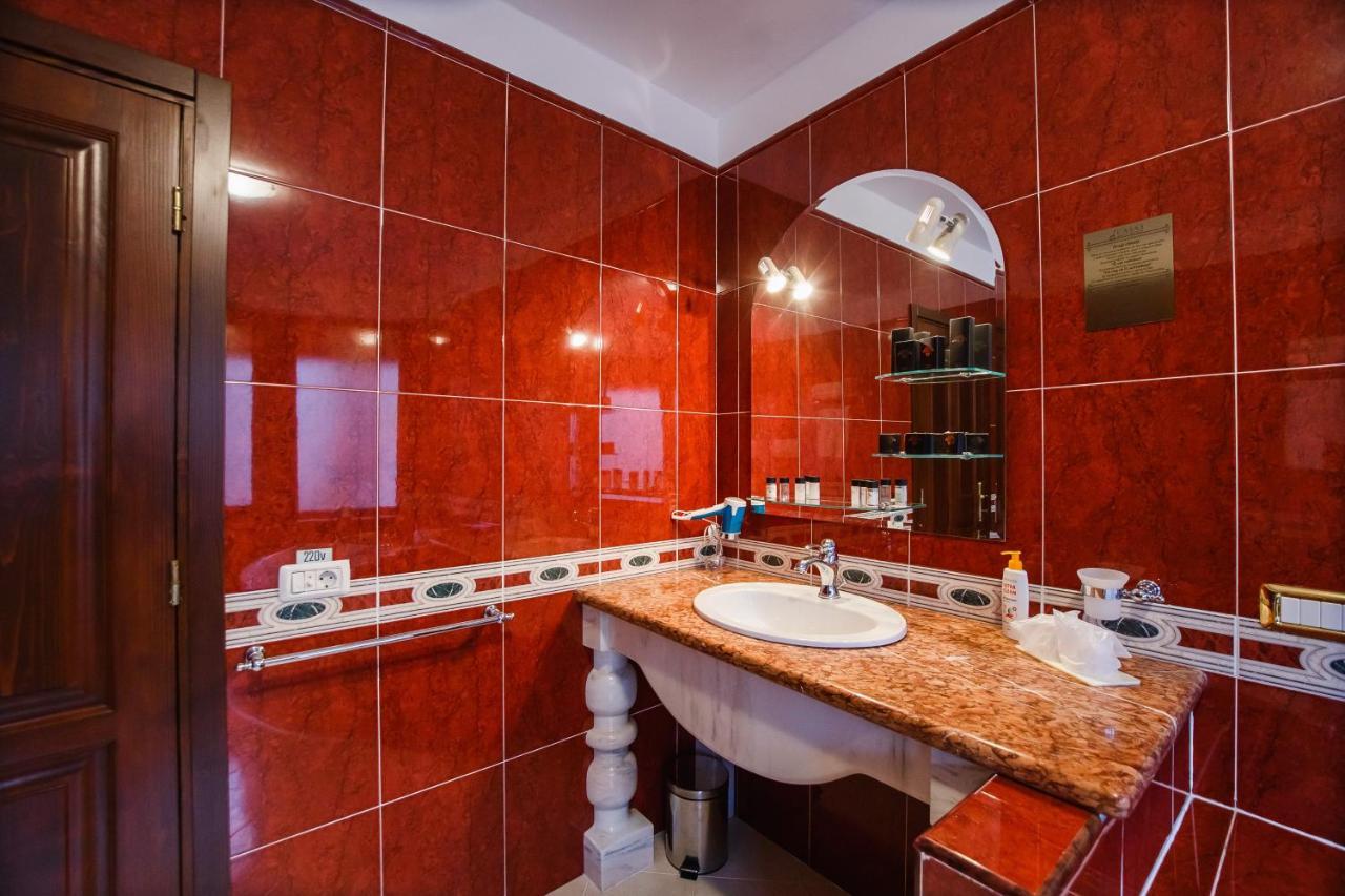 Casa 3 Guesthouse Oradea Exterior photo