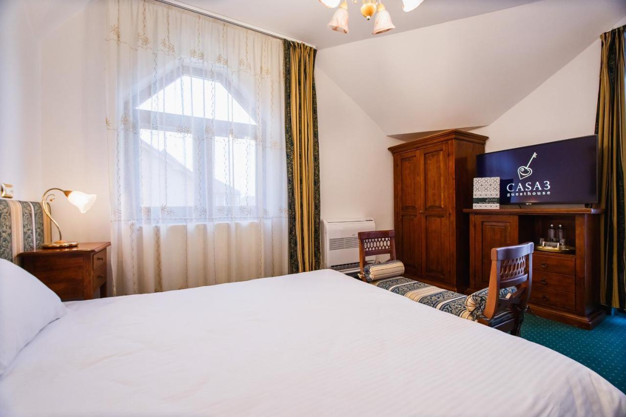 Casa 3 Guesthouse Oradea Exterior photo